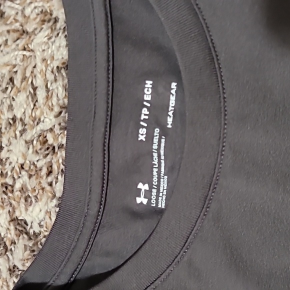 Under armour heat gear SHIRT - Picture 2 of 3